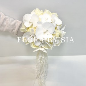 W 154 - 마르샤 호접 부케